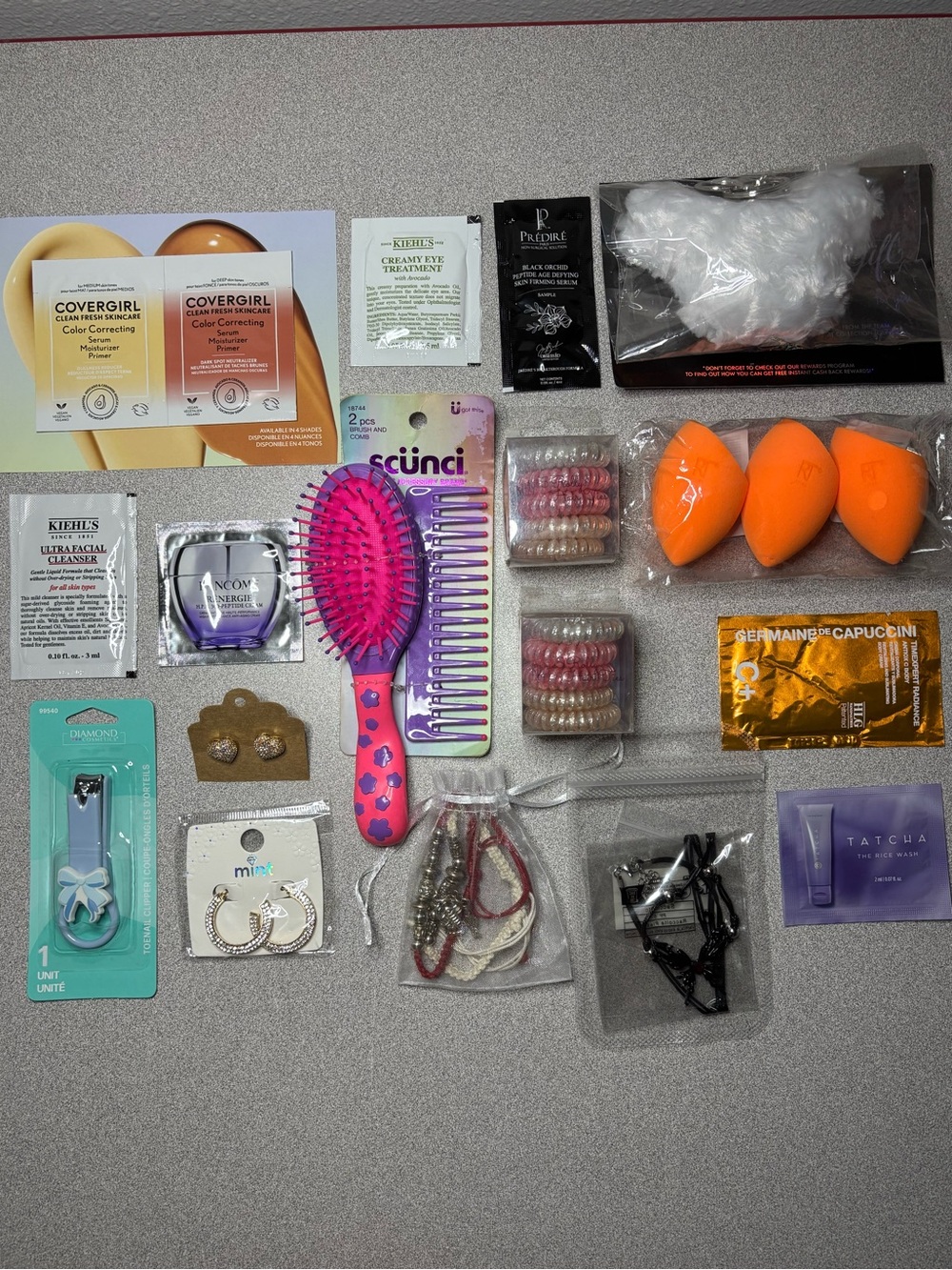 20 PIECE BEAUTY & HAIR ACCESSORIES BUNDLE - BRANDS NEW LOT